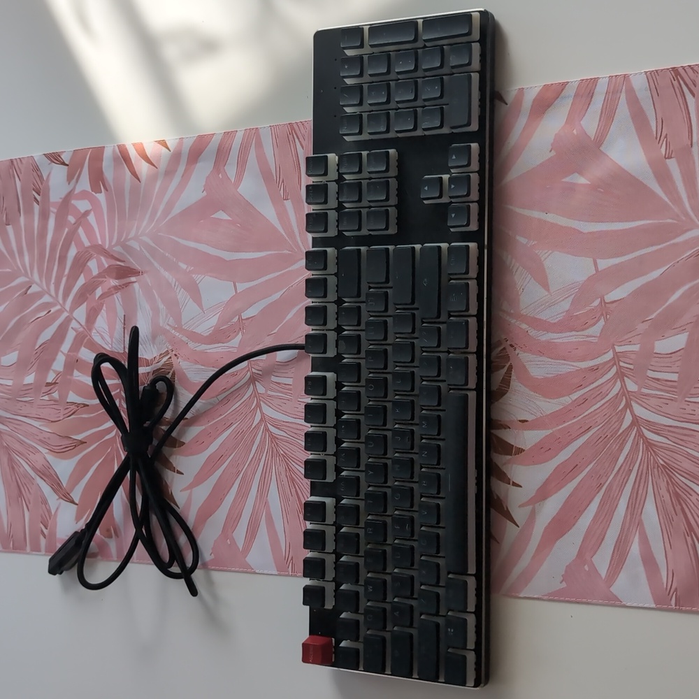 Glorious Custom Gaming Keyboard GMMK RGB Full Size - Wired Mechanical keyboard